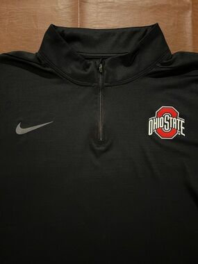 Nike DRI-Fit Men’s Ohio State 1/4 Zip Long Sleeve Pullover Activewear - Size 2XL